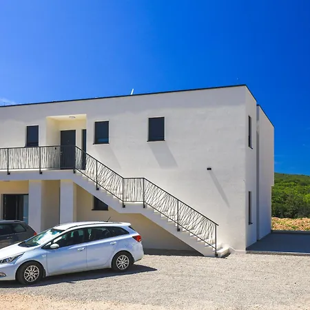 Luxury Lariv Krk Apartment *