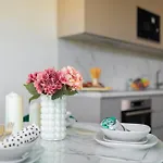 Apartament Luxury Lariv Ii With Pool